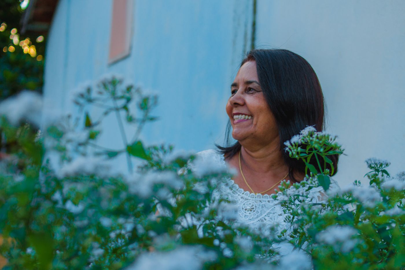 Older woman laughing, looking off to the side — stock photograph